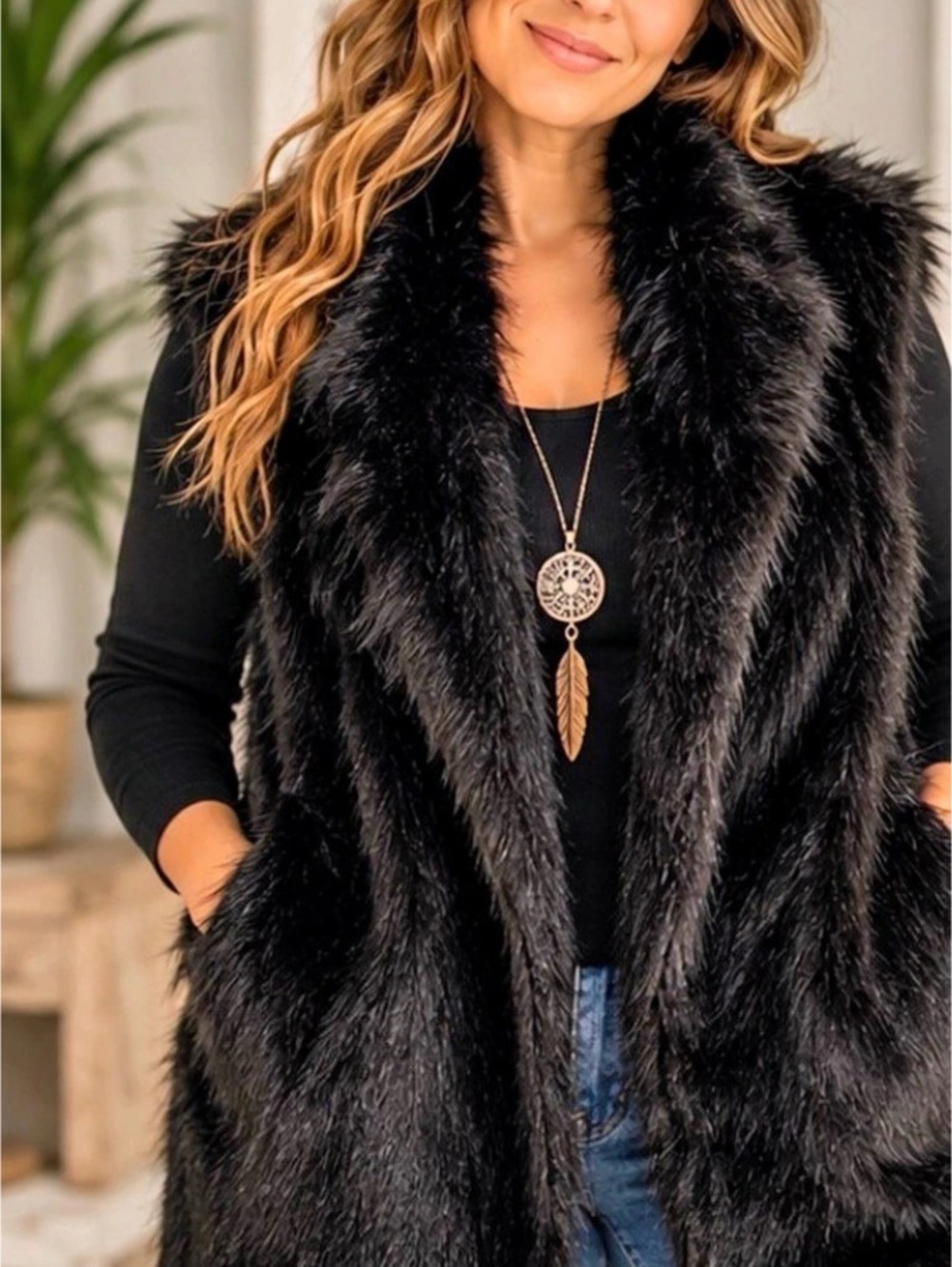 29” ptp Reversible Faux Fur Vest in Black Size 3X/4X Like New